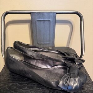 Via Spiga Black Leather Ballet Flats Bow Detail Size 9M Comfort Slip On